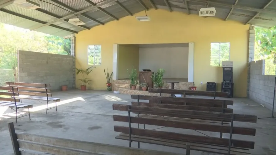 Este martes familiares y amigos le dan el último adiós a la pequeña Lina Fabiola.