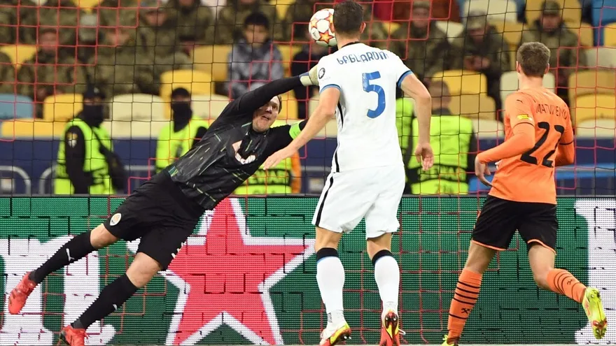 Inter y Shakhtar empataron sin goles en otra jornada de la Liga de Campeones de la UEFA