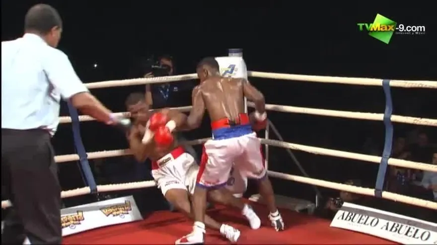 Omir Rodríguez noquea a Wilkins en el 1er asalto