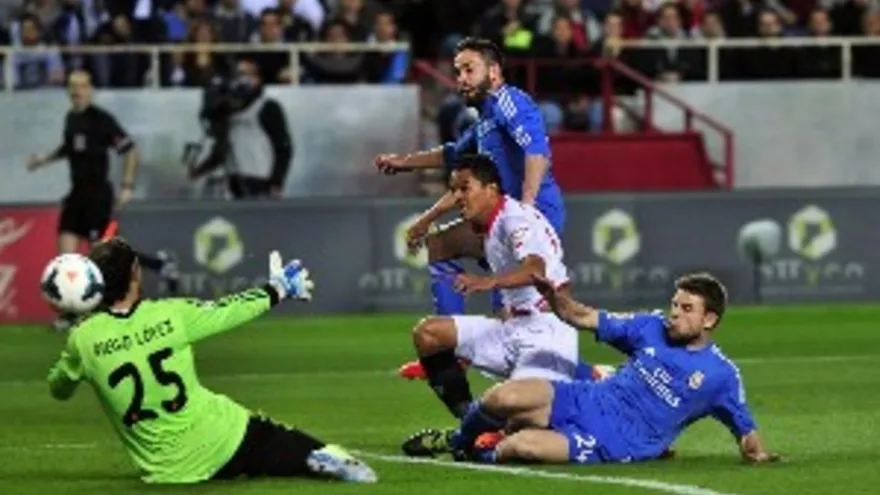 Gol de Bacca empata para Sevilla 1-1 Real Madrid, Min 18