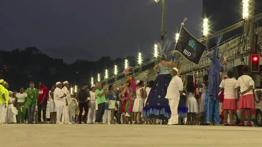 Carnaval de Rio arranca con ausencia de alcalde evangélico