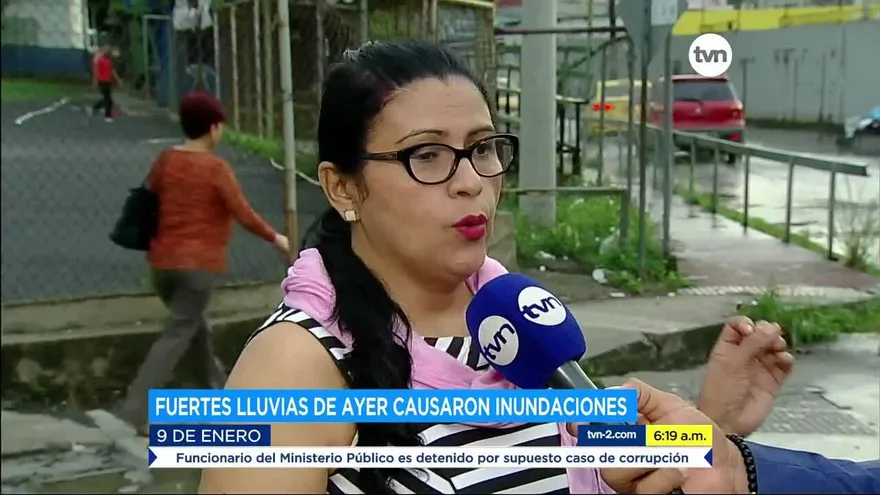 Se quejan por la basura que causa inundaciones en la 9 de enero