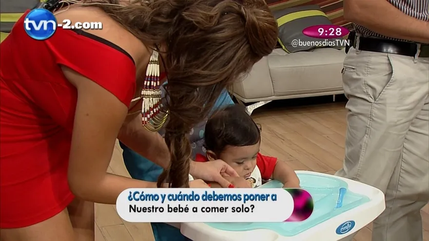 Segmento Madres al Rescate - ¿Cuándo y cómo debemos poner a nuestros bebes a comer solos?