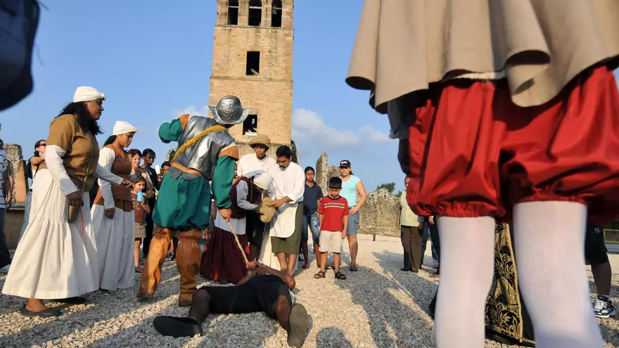 Dramatización de los tiempos de colonización española en Panamá La Vieja