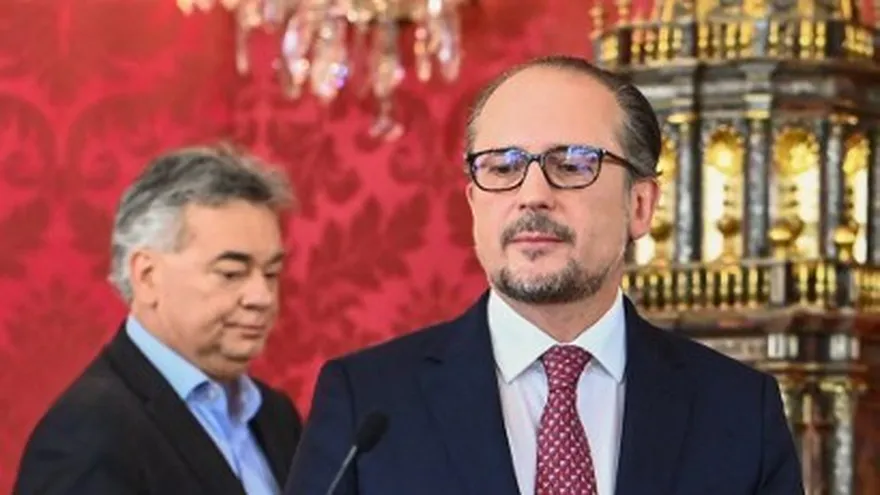 Alexander Schallenberg juró este lunes como nuevo canciller de Austria