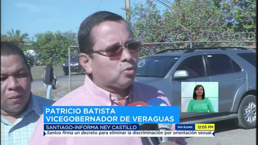 Residentes de 3 barriadas en Santiago protestan contra promotoras