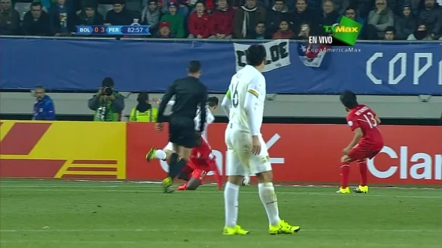 Gol de Bolivia 1-3 Perú