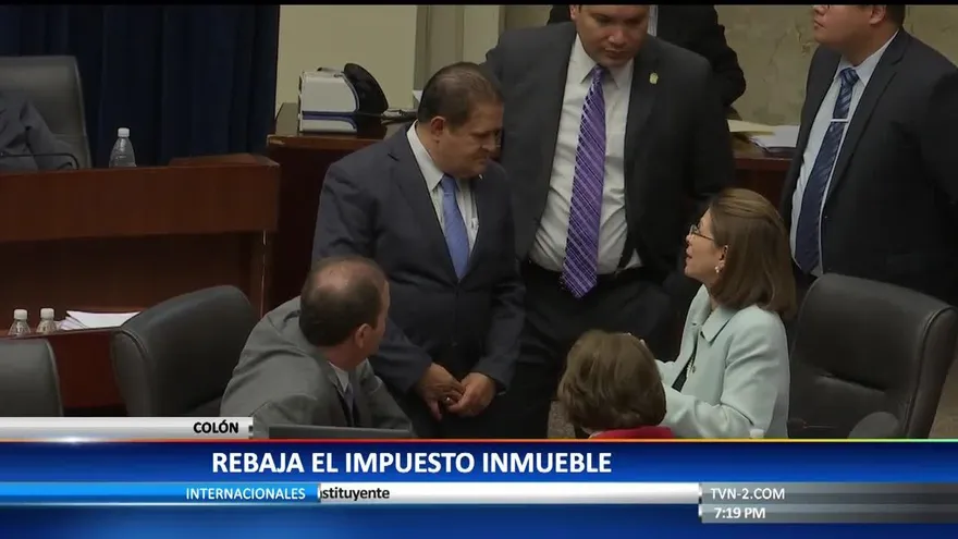 Varela se refiere a proyecto que rebaja impuesto de inmueble