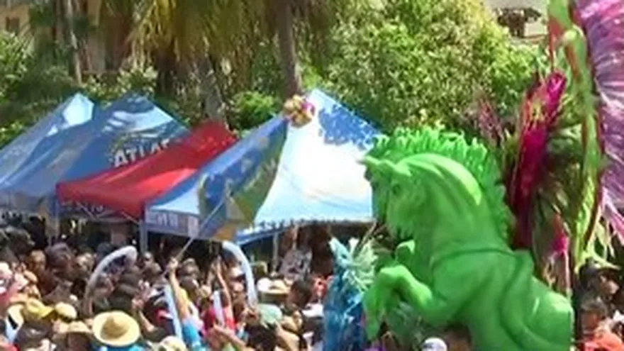 Foro: Carnavales sin tu pareja: ¿Muestra de confianza o falta de respeto?