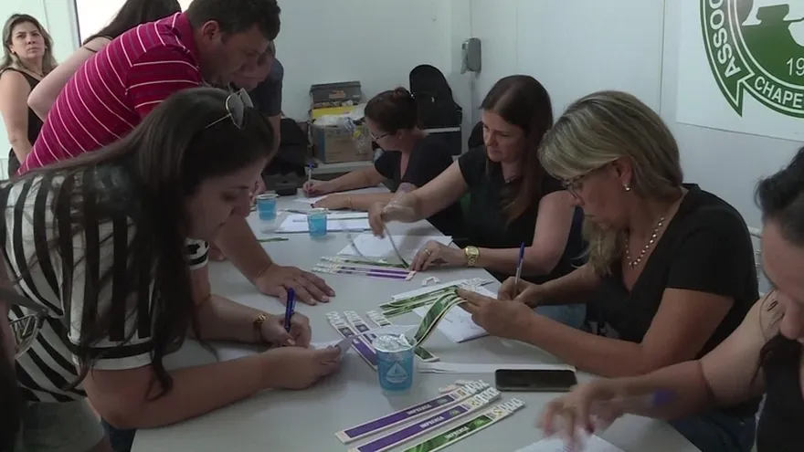 La ciudad de Chapecó prepara el funeral de sus ídolos