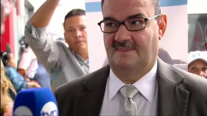 Llega defensa de Alma Cortés a Fiscalía Anticorrupción