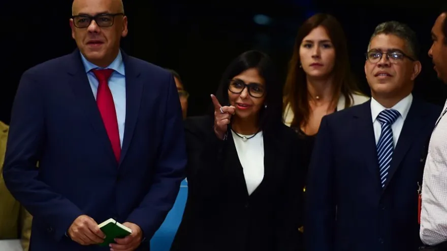 Oposición venezolana acude a diálogo con el Gobierno, excepto partido de Leopoldo López