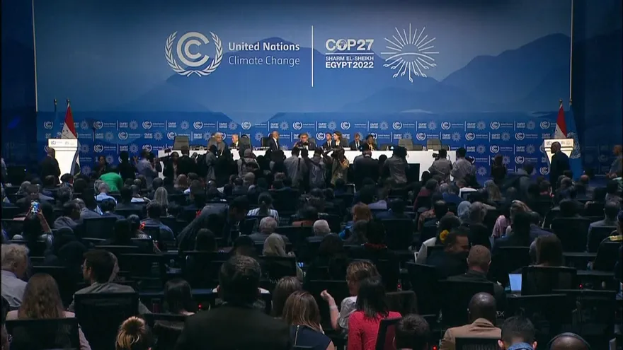 COP27: Países aprueban debatir fondo por daños y pérdidas a causa del cambio climático