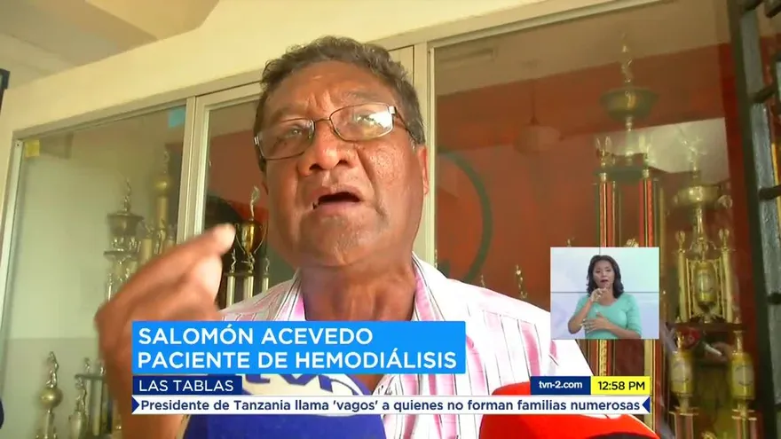 Paciente de hemodiálisis se encadena en Las Tablas