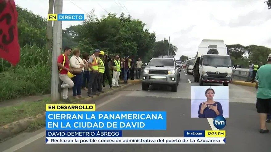 Trabajadores del sistema de alcantarillado en Chiriquí protestan