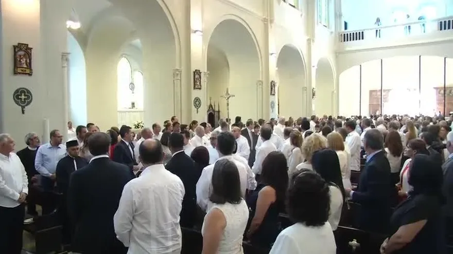 Presidente Solís participa de misa de acción de gracias por Canal Ampliado