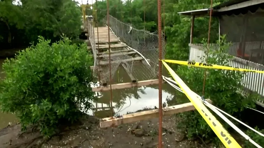 Molestia en Puerto Caimito por puente que colapsó