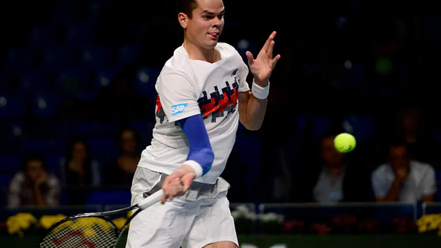 Raonic cae en Moscú