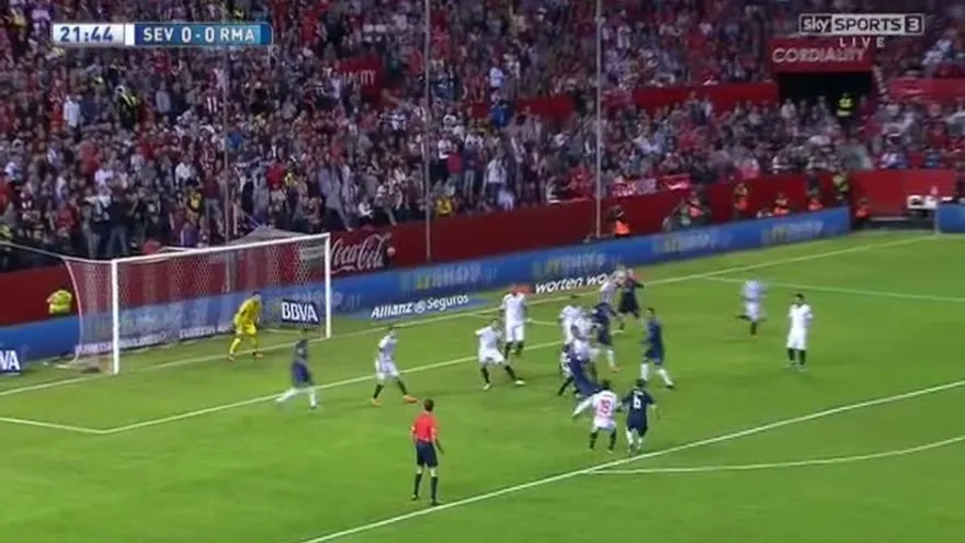 Sevilla le aguó la fiesta al Real Madrid 3-2, previo al clásico