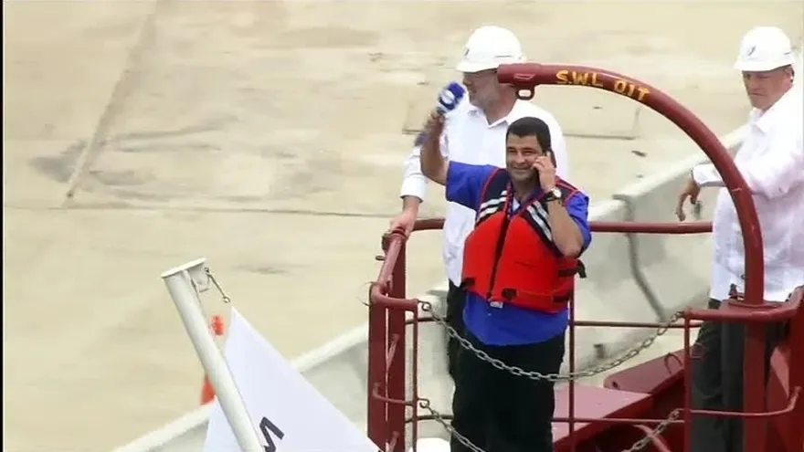 Equipo de TVN Noticias a bordo del Cosco Shipping Panama