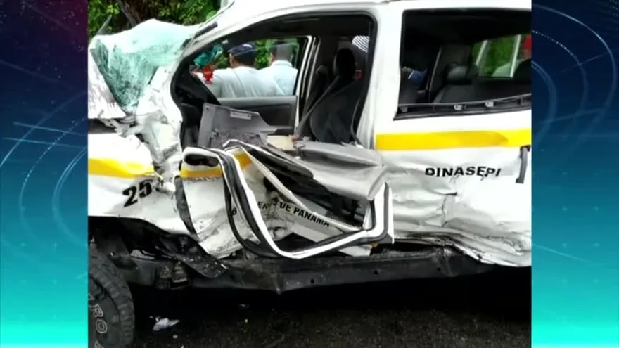 Colisión deja bomberos heridos en Bocas del Toro