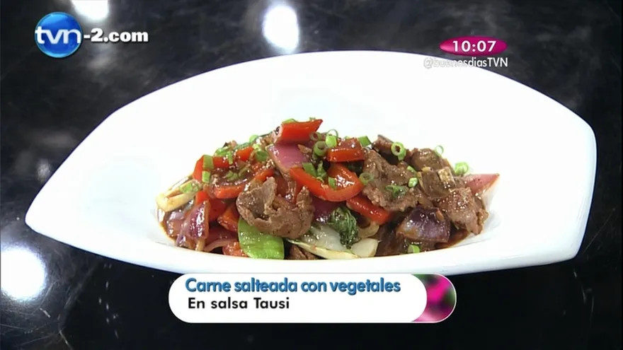 Carne salteada con vegetales con salsa Tausi
