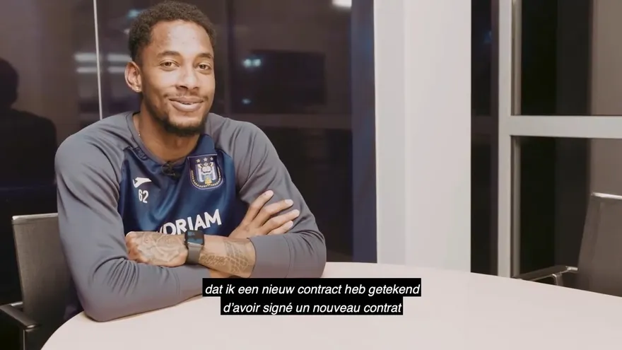 Michael Amir Murillo firmó con Anderlecht hasta el 2025 y recibió saludos de sus familiares