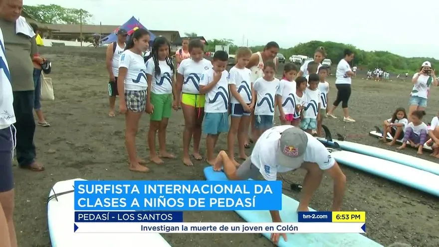 Campamento de Surf de Fundación Waved
