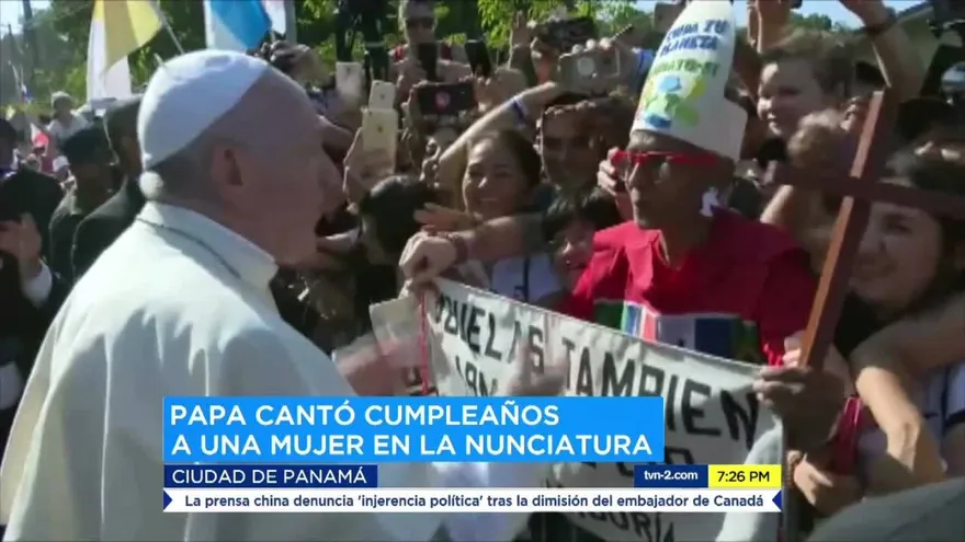 Papa Francisco rompe protocolo en JMJ Panamá