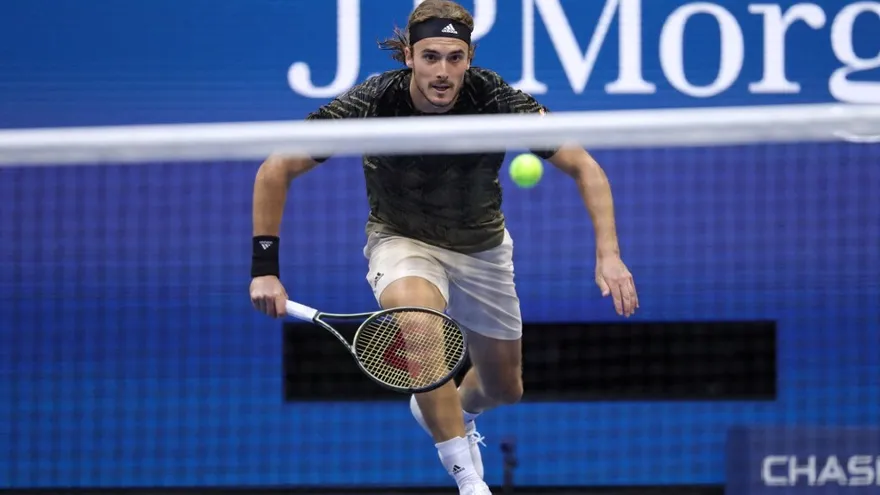 El tenista Tsitsipas finalmente se vacunará contra la covid-19