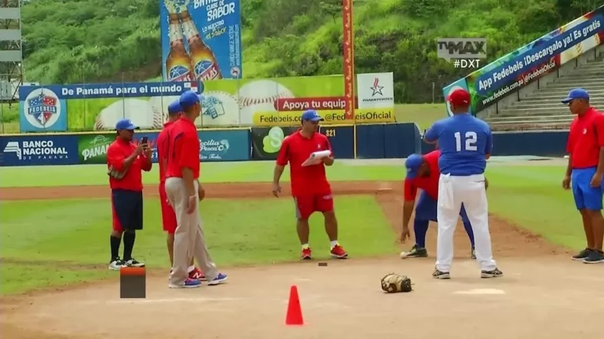 Dictan seminario de programa de desarrollo de entrenadores organizado por la MLB