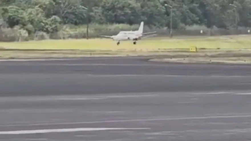 Avioneta aterriza de emergencia en aeropuerto Panamá Pacífico por falla eléctrica