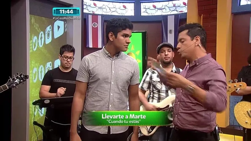 Artista - Llevarte a marte “Cuando tu estas”