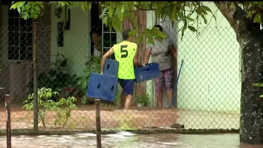 Familias afectadas por inundaciones