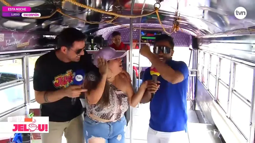 Chiva Regalona de Jelou