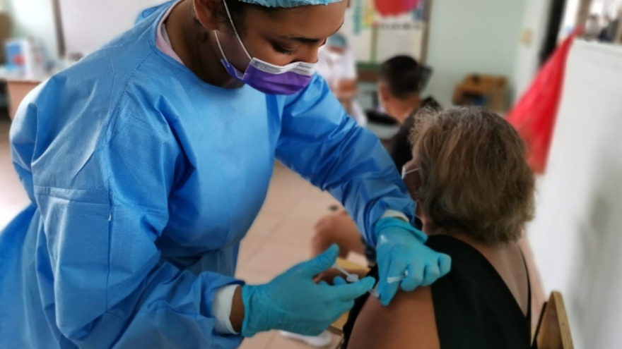 Un total de 1,566,450 personas sean colocado la segunda dosis contra la COVID-19 en Panamá