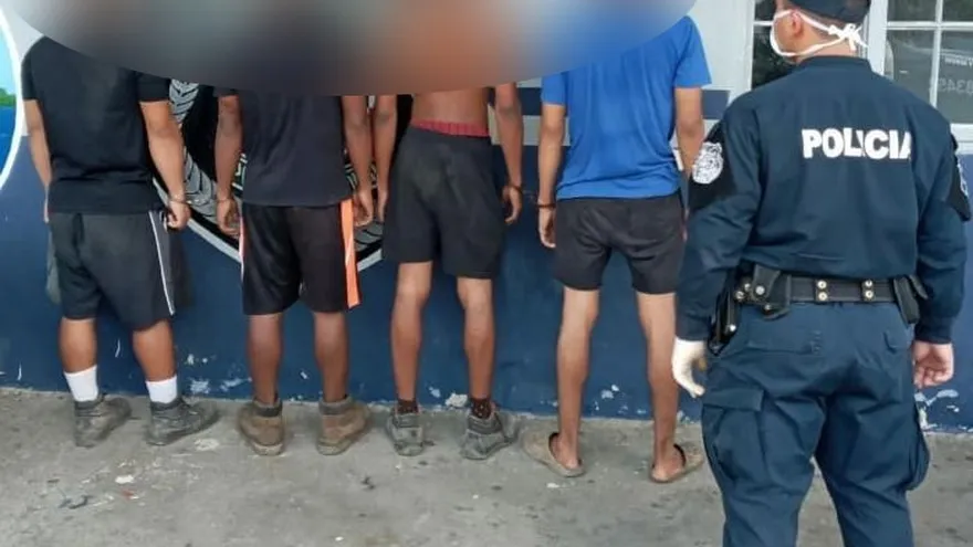 Aprehenden a 436 personas incumpliendo medida de toque de queda