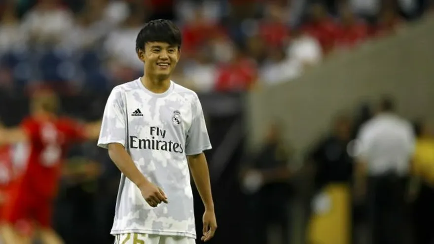 Kubo se luce con el Real Madrid Castilla del “Angel” Raúl González