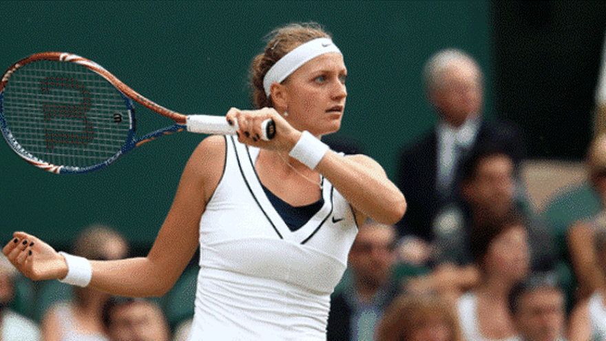 Wozniacki y Kvitova avanzan en New Haven