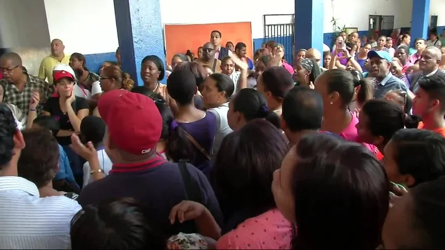 Suspenden demolición de escuelas en El Marañón