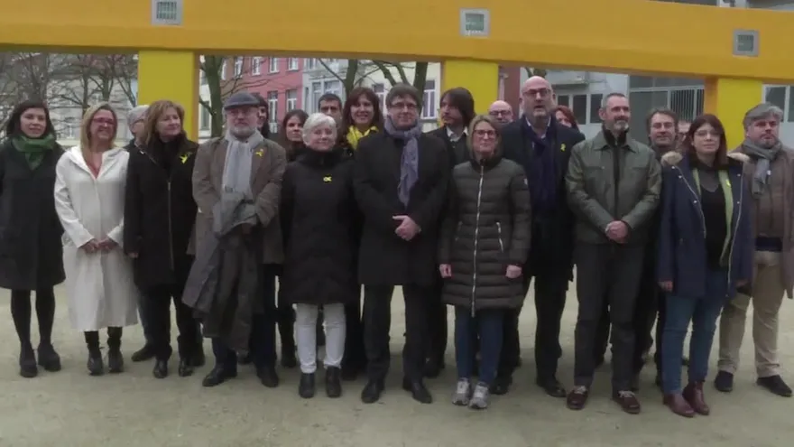 Humoristas tratan de superar con risa la crisis catalana