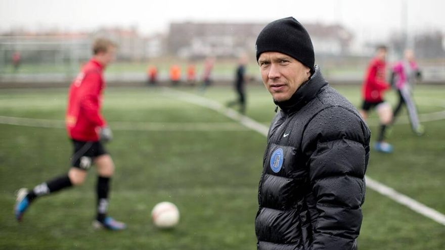 Club belga Anderlecth despide a técnico