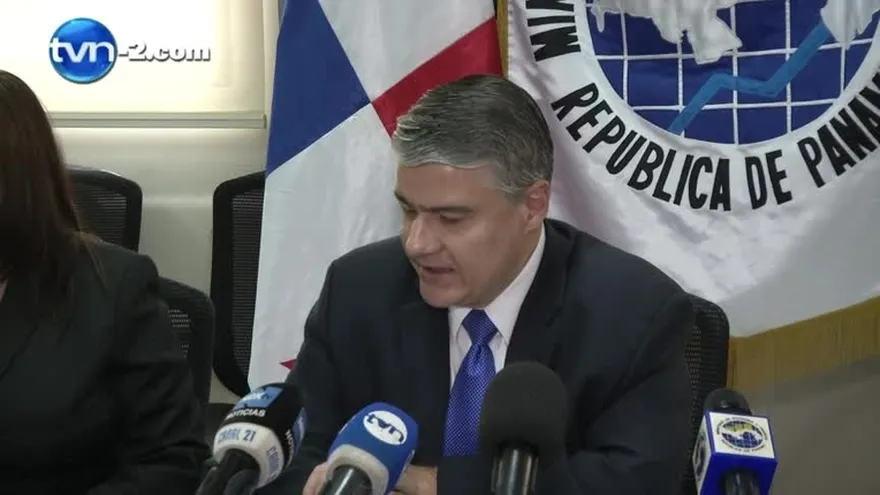 Ministro de Economía sorprendido tras devolución de 5 millones por parte de Virzi