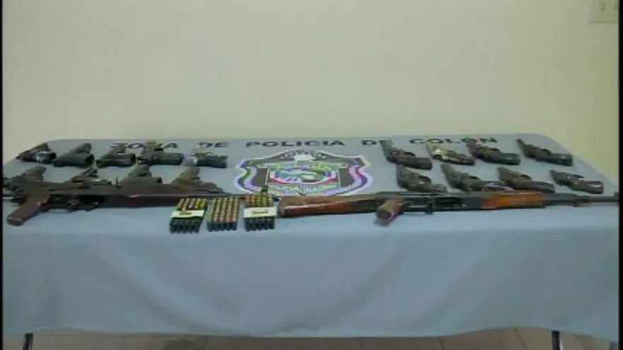 Especialistas abordan tema de armas ilegales