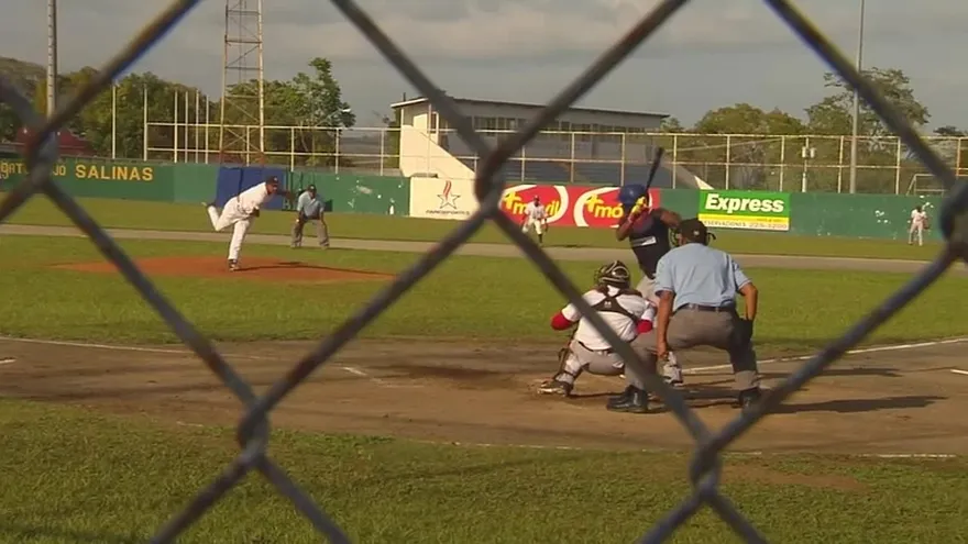 Partido inaugural de Probeis: Águilas Metropolitanas vs. Indios de Urracá