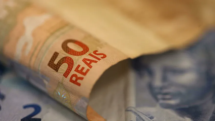 Detalle de billetes de reales en Río de Janeiro, Brasil.