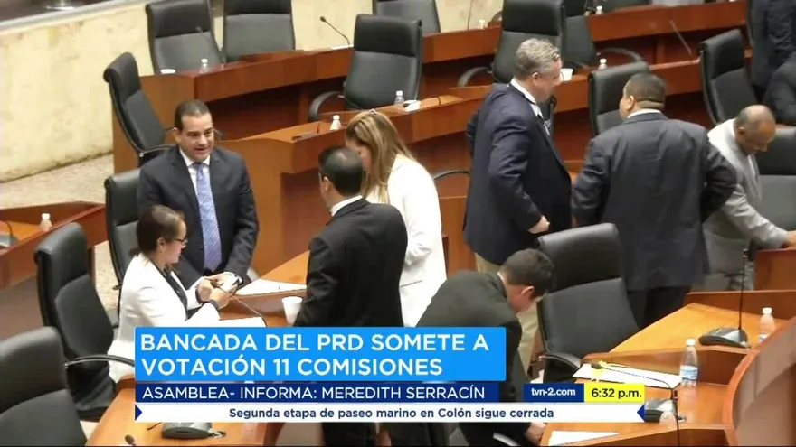 Bancada de PRD define directivas de 11 comisiones