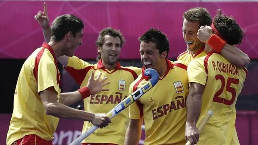 España reacciona y vence a Argentina en hockey