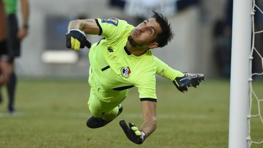 Penedo: "Sueño que Román levante la Copa"
