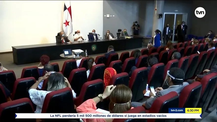 Diputado Castillero busca la reelección como presidente de la Asamblea